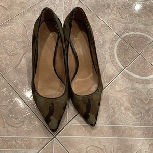 Banana Republic cow hair camoflouge pumps. Size 8